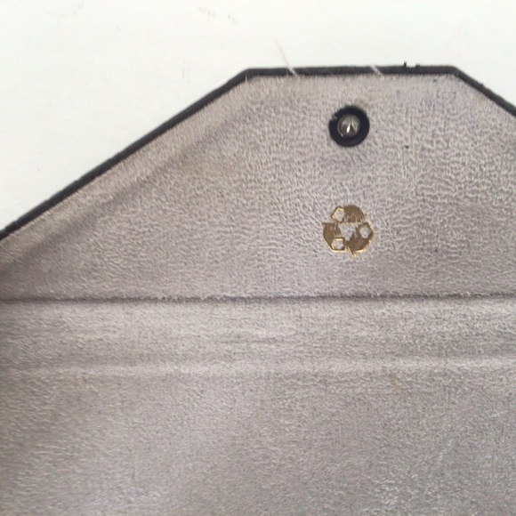 GUCCI BROWN MONOGRAM LEATHER GLASSES CASE - Picture 13 of 16